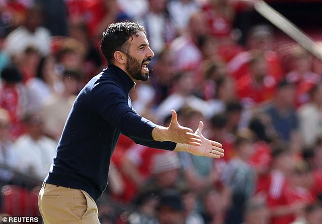 Amorim priznaje da ga njegova tvrdnja ostavlja u opasnosti da gleda 'ludog momka' s obzirom na njihove borbe