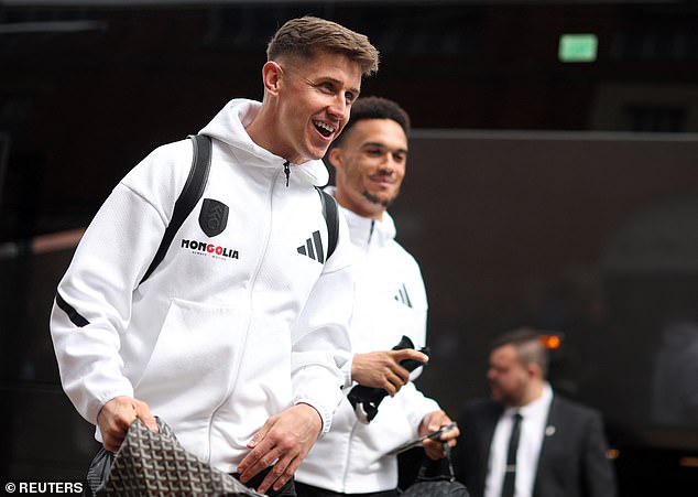 Wrexham se nada da će u ljetnom prozoru potpisati Fulham kapetana Cairneyja u izložbi ambicija