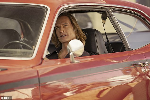 Ponovno se ujedinjuje s poznatim licem u svom novom projektu Duster (na slici) kao izgubljeni tvorac i showrunner JJ Abrams također je stvorio ovu novu seriju Max zajedno s Latoya Morgan