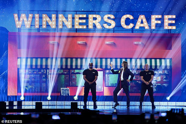 Dodao je da je kava namijenjena svima i okuplja sve, bez obzira gdje se nalazite u svijetu