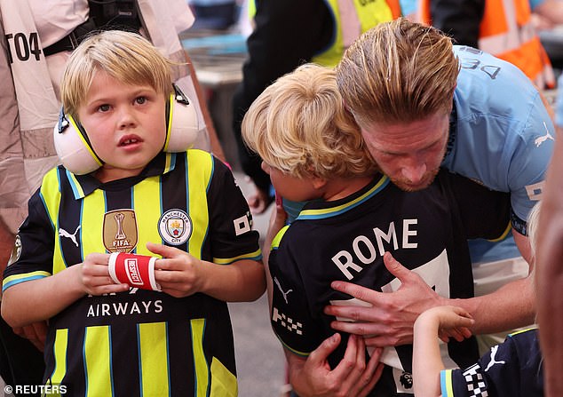 De Bruyne je objasnio da mora svoju obitelj uvesti u odluku o svojoj nogometnoj budućnosti