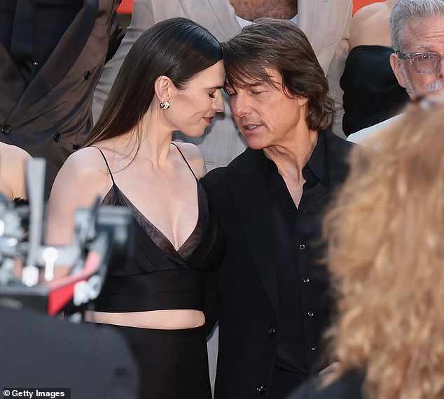 Dugoročne zvijezde dijelile su trenutak zajedno nakon što su se pridružile glumačkoj i posadi na crvenom tepihu ispred gradskog Lincoln Centra