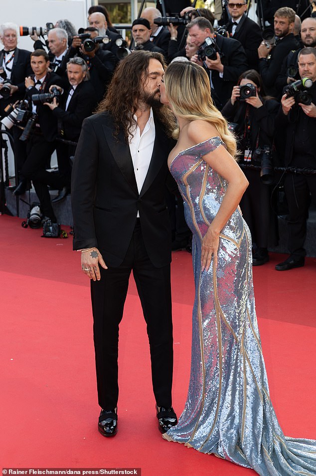 Također su željeli pokazati svoju naklonost jedni prema drugima u Cannesu i podijelili poljubac za kamere na crvenom tepihu