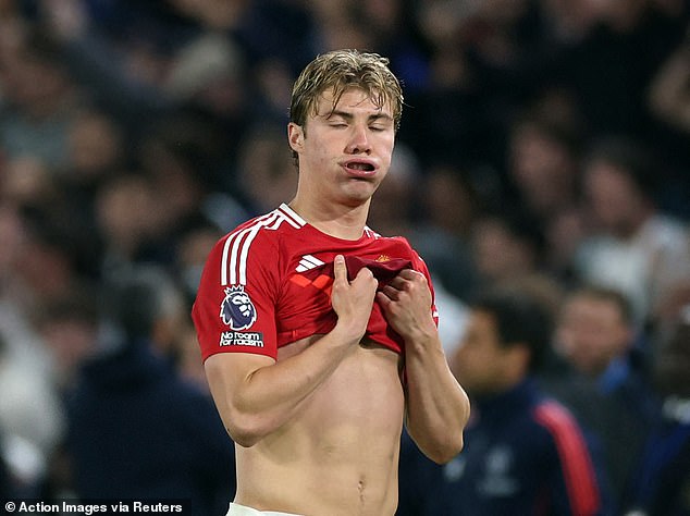 Ferdinand je otkrio što bi Hojlund trebao raditi u nakupljanju do finala