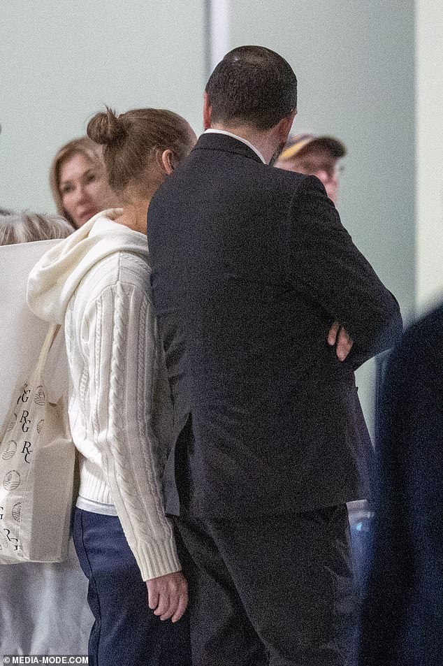 Ostali su bliski i uživali u intimnom razgovoru