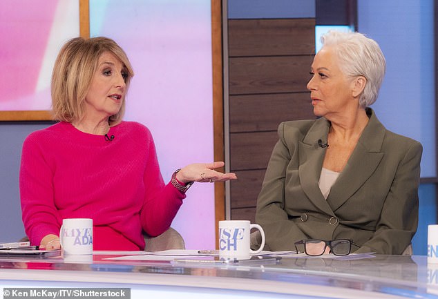 MailOnline razumije da su Kaye Adams i Denise Welch (na slici 2024.) posebno ljuti ITV -ove promjene u labavim ženama, s tim da su oni sastavni dijelovi ploče