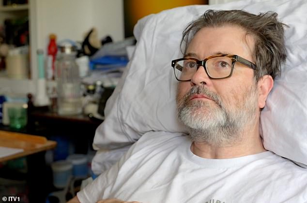 Derek se borio s dugim Covidom četiri godine prije njegove smrti, a Kate je otvoreno razgovarala o razornom financijskom tosu financiranja njegove skrbi u tom razdoblju