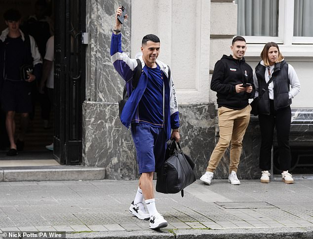 Pedro Porro bio je još jedna zvijezda koja je podigla ruku kako bi nazdravila Tottenhamovu pobjedu