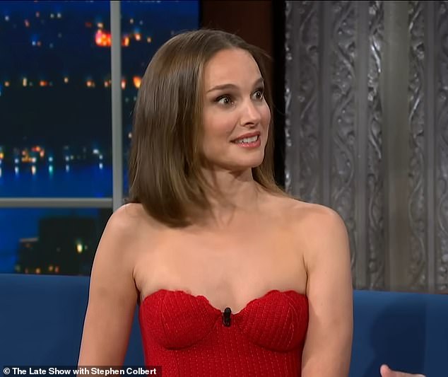 Srijeda je označena Natalie, drugi put koji se pojavio u kasnoj emisiji s Stephenom Colbertom i, ovaj put, otkrila je što je ukrala filmske setove