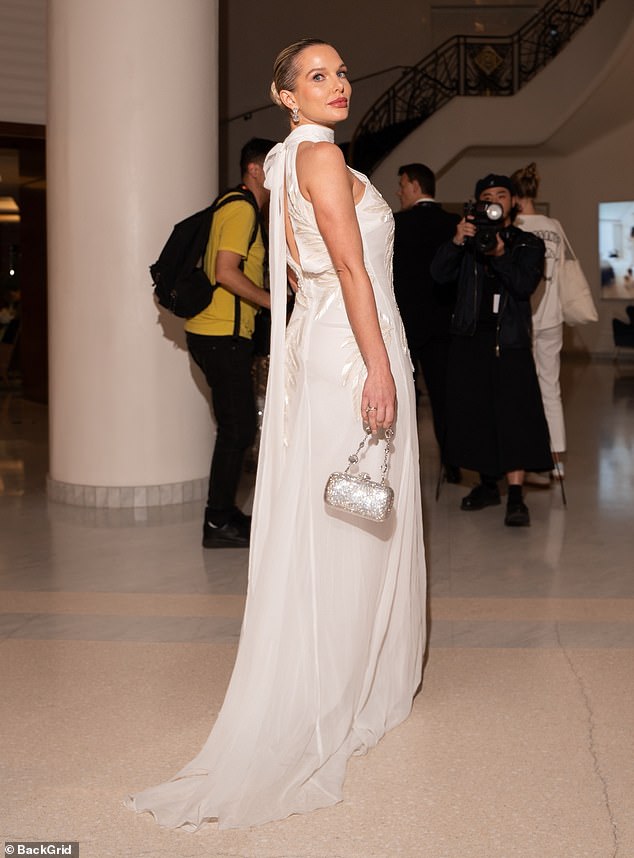 Bivša zvijezda sapuna, 34 godine, upala je u ikonični hotel Martinez na francuskoj rivijeri, gdje se najveće zvijezde odluče ostati za vrijeme svog boravka u Cannesu