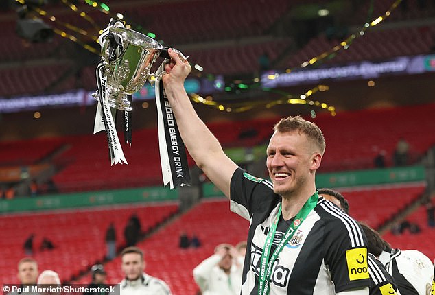 Burn je u ožujku postigao trijumf Carabao Cup u Newcastleu nad Liverpoolom