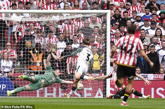 Patterson se izvrsno spasio od zaglavlja Kieffera Moorea u ranim fazama natjecanja