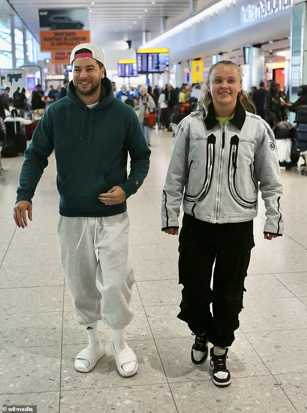 Obožavatelji su poslani u bijes zbog Jojoa i Chrisove veze