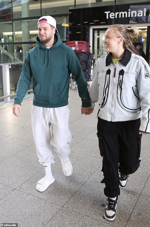 Nedavno su 'potvrdili' svoju romansu ugodnim snimcima dok su bili u SAD -u i viđeni kako se ljube u bazenu