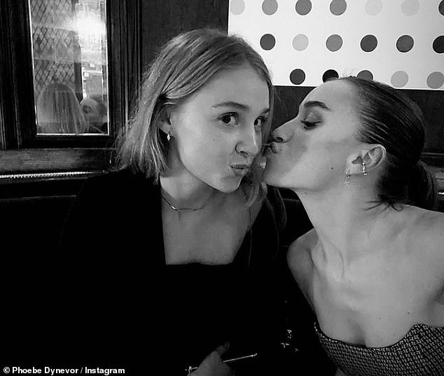 U razgovoru s MailOnline na velikom vikendu BBC Radio 1 u Liverpoolu u subotu, Hattie je priznala da je njezina velika sestra njezina 