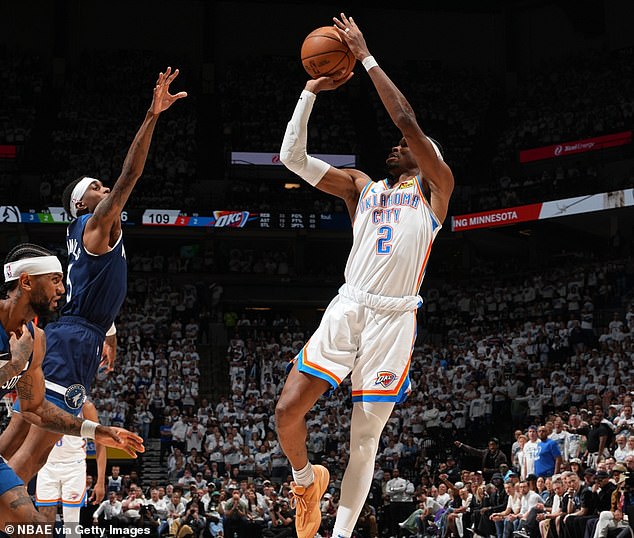 NBA MVP Shai Gilgeous-Alexander u ponedjeljak je spustio dvostruki double od 40 bodova, 10 asistencija