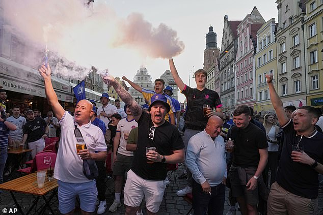 Procjenjuje se da je 70.000 navijača u srijedu u Wroclawu za finale konferencijske lige