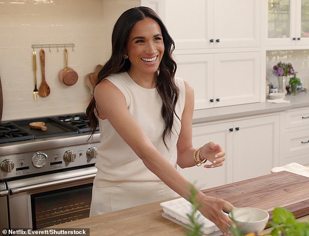 Marthino usmjereno gašenje dolazi nakon što je Meghan optužena da je ukrala recept Martha Stewart za njezino kontroverzno jelo od špageta s jednim potpisom