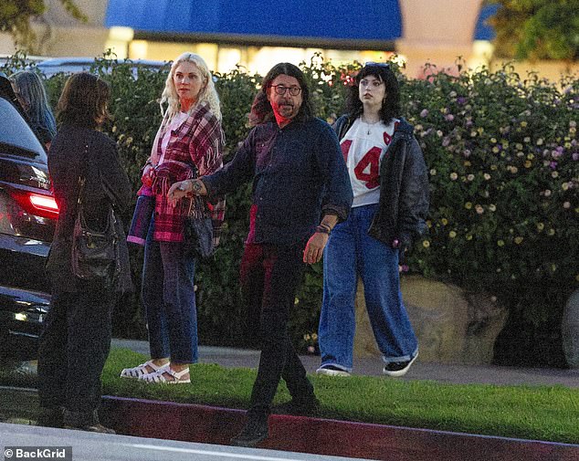 Grohl i Blum stavili su ujedinjeni front dok su zajedno šetali