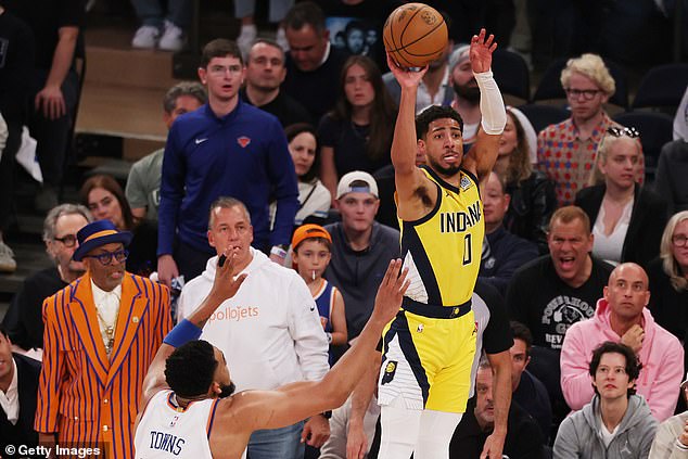 Lee gleda iz prvog reda dok Haliburton puca u Madison Square Garden