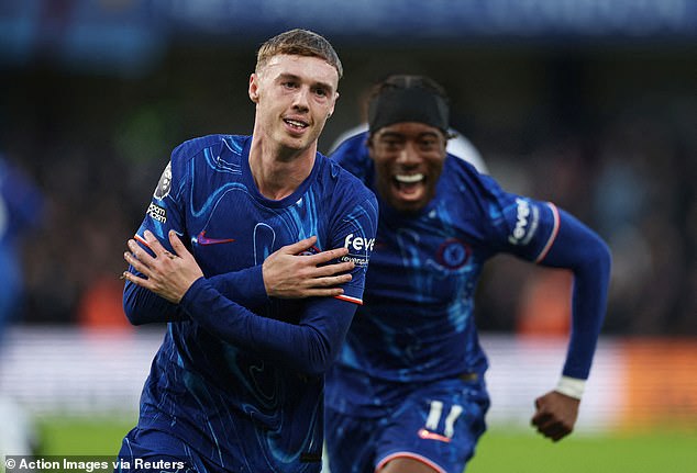 Cole Palmer ove sezone slavi nakon što je za Chelsea u Premier ligi golovao za Chelsea