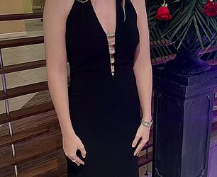 ANNA NICOLE SMITH -ova kćerka Dannielynn, 18, nosi ikoničnu haljinu Late Model