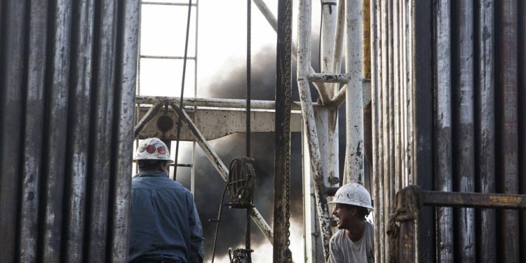 Američka naftna industrija nezadovoljna Trumpom – Bloomberg – RT World News