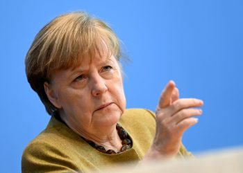 Angela Merkel započela je migrantsku krizu EU -a i želi da se ona nastavi – RT World News