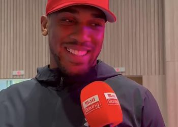 Anthony Joshua nagovještava da i dalje želi da se Tyson Fury bori jer Brit priznaje da još uvijek treba “obnoviti” svoje tijelo nakon najnovijeg povratka ozljede