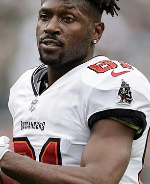 Antonio Brown šalje rijetku srčanu poruku Tomu Bradyju usred ponovljenih uboda na bivšem timu