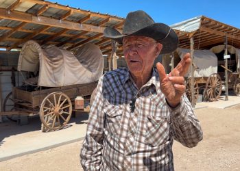 Arizona Communities Bank na Trumpovu gurnu za ugljen kako bi se osiguralo da ih ne zaboravi