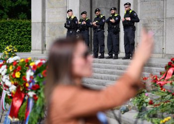 Besmrtna pukovnija poštuje sovjetski veterani iz Drugog svjetskog rata pod tijesnom policijom gledati u Berlinu (videozapisi) – RT World News