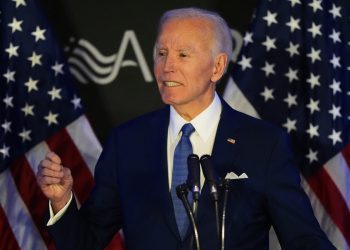 Bidenov tim hodao je ideju o javnom kognitivnom testu 2024. zbog brige o optici, kaže nova knjiga