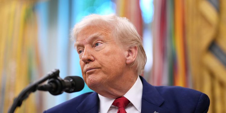 Biograf tvrdi da je Trump koji nije ušao u Harvard