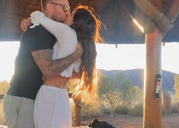 Bivša bivša Rachael Lee Braith Anasta zaručila se za dečko s grudnjaka Evan Faulks dvije godine nakon njezinog neurednog raspada s NRL zvijezdom