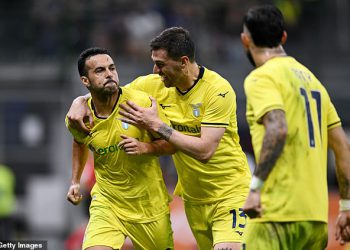 Bivša zvijezda Chelsea Dents Inter Milanova naslov naslov A Nada se s kasnom kaznom dok je Simone Inzaghi -ova bočna Miss šanse da preskoči Napoli krećući u posljednji dan