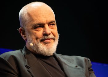 Bog je spasio Trumpa kako bi Europi pružio posljednju priliku da sastane svoj čin, kaže albanski premijer