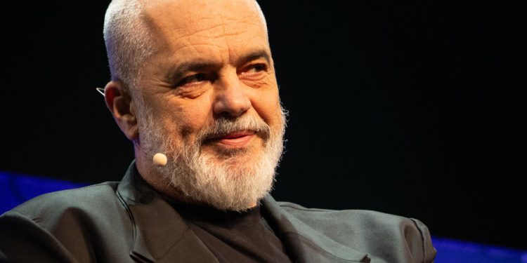 Bog je spasio Trumpa kako bi Europi pružio posljednju priliku da sastane svoj čin, kaže albanski premijer