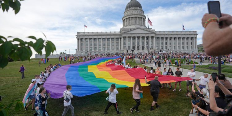 Boise, Salt Lake City prihvaća zastavu ponosa kao službene simbole