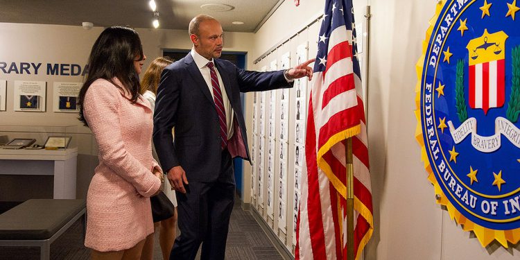 Bongino poziva na medijska izvješća ‘gluposti’, brani liderstvo FBI -a u X Post