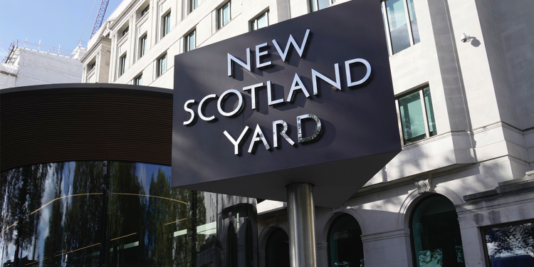 Britanska policija uhiti nekoliko iranskih muškaraca zbog navodne zavjere za napad na Target u Londonu