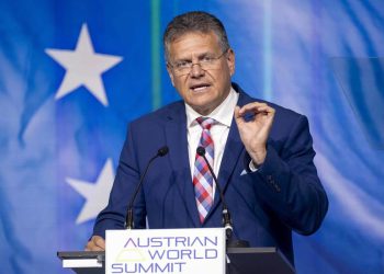 Bruxelles lebdi rješenje za Trump – FT – RT Business News