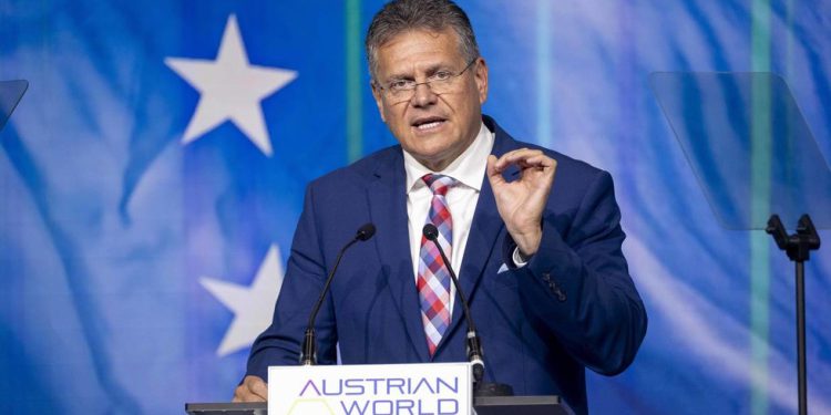 Bruxelles lebdi rješenje za Trump – FT – RT Business News