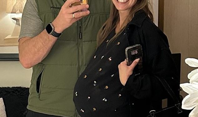 Chris Pratt navijači su pozvali dok je ponovno usadio bivšu suprugu Anna Faris u Majčinom danu