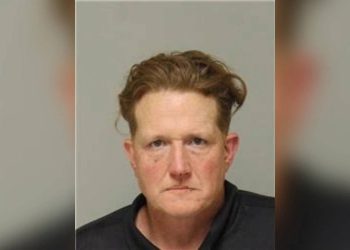 Čovjek koji pokušava utrkivati ​​svoju ženu kod kuće uzrokuje kobni sudar: policajci