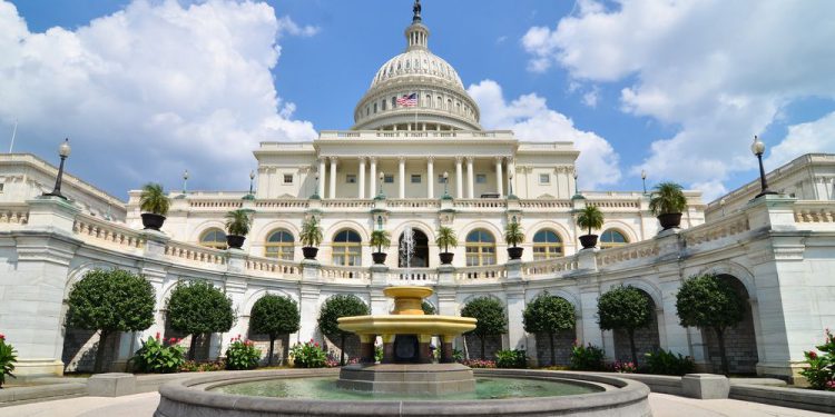 Crypto Daybook Americas: Bitcoin Threatened by Regulation Hiccup, Weakening Demand