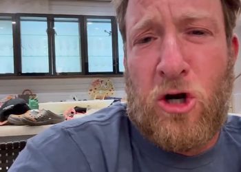 Dave Portnoy pokreće zapanjujući napad na student moleći za gotovinu u gorkoj borbi zbog antisemitskog štosa