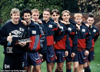 David Beckham i Gary Neville otkupljuju svoju bivšu klasu Man United iz ’92.