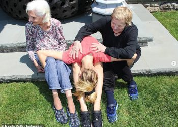 David Beckham-ova snaha Nicola Peltz objavljuje o ‘osnovnim obiteljskim uspomenama’ nakon što je ona i suprug Brooklyn propustili oca 50. rođendan