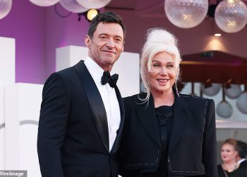 Deborra-Lee Furness napokon se prijavljuje za razvod od Hugha Jackmana nakon što se borio za podjelu od 250 milijuna dolara Fortune